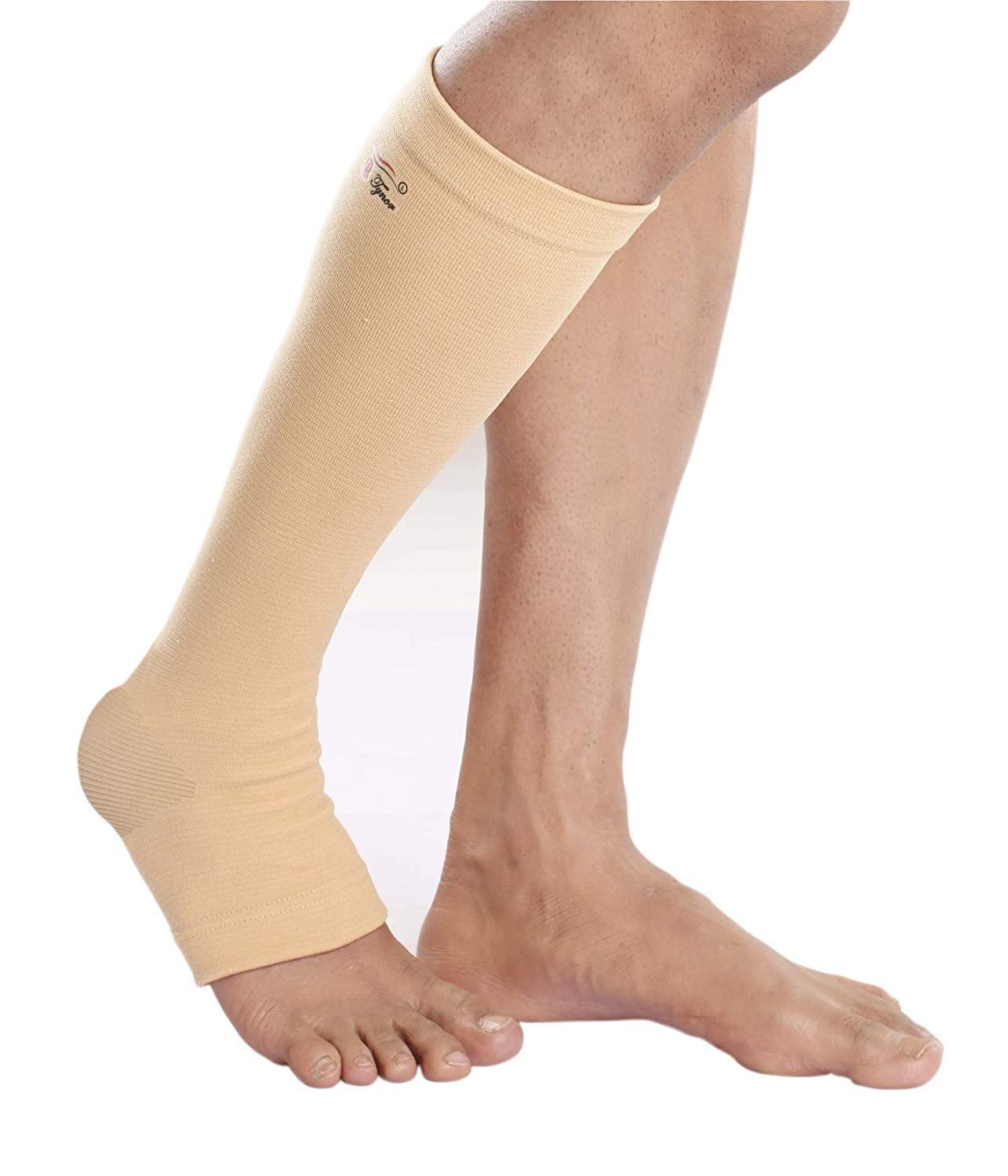 Scholl Softgrip Light Support Class I Compression Stockings-Below The Knee,  Closed Toe-Class 1 Compression Stockings for Women-Black-Available in  Various Sizes, Stockings for Travel, Varicose Veins : : Health  & Personal Care